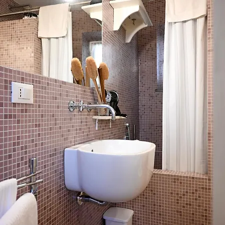 Apartment 2- In The Heart Of *
